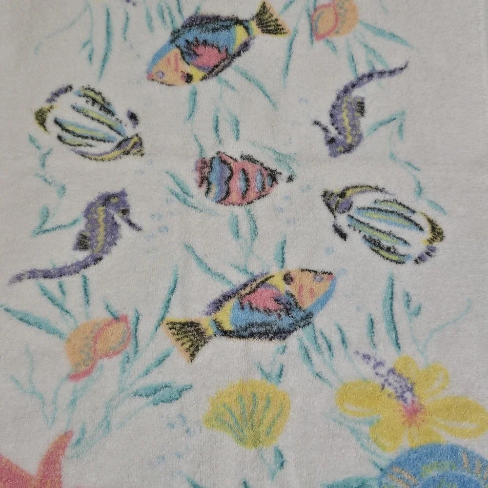 Vintage Dundee USA Tropical Fish Terrycloth Towel Set 2-Piece 1980s-90s